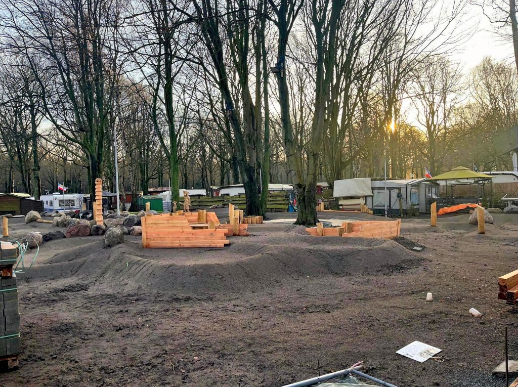 5e835023-0367-45f8-8c64-aa64dd97380c