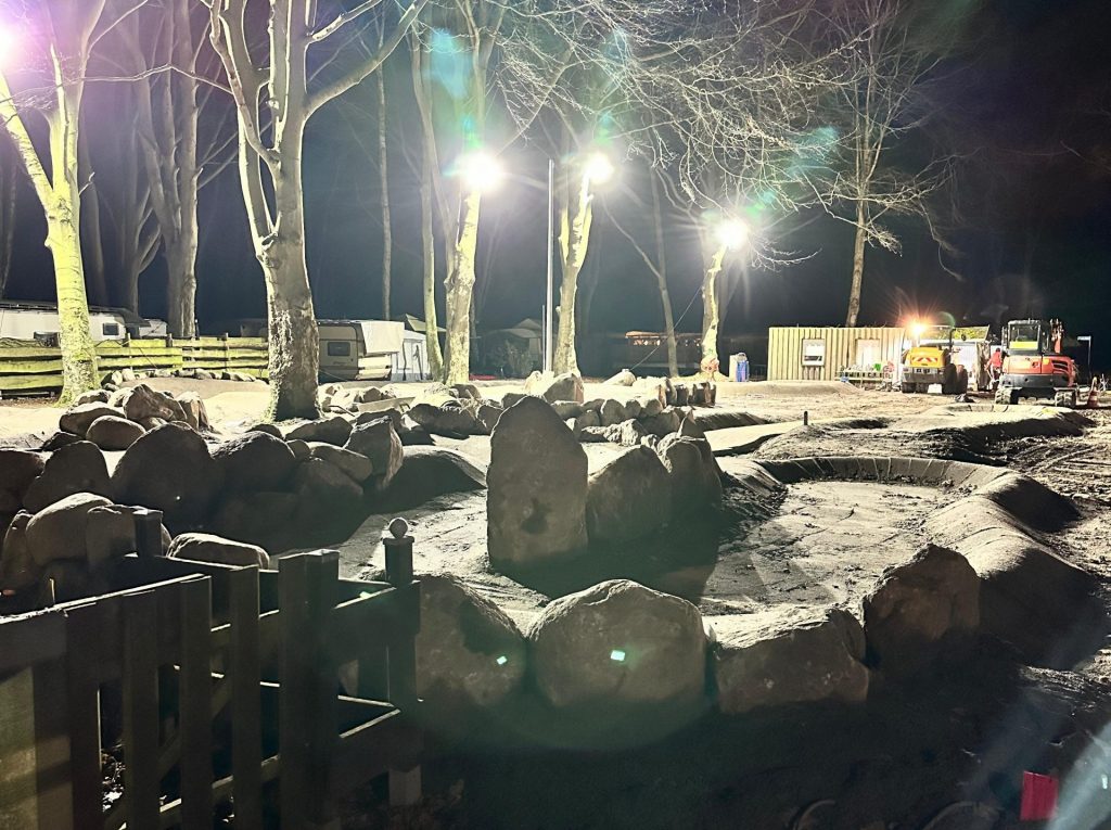 WhatsApp Image 2025-12-13 at 19.17.30-,.,